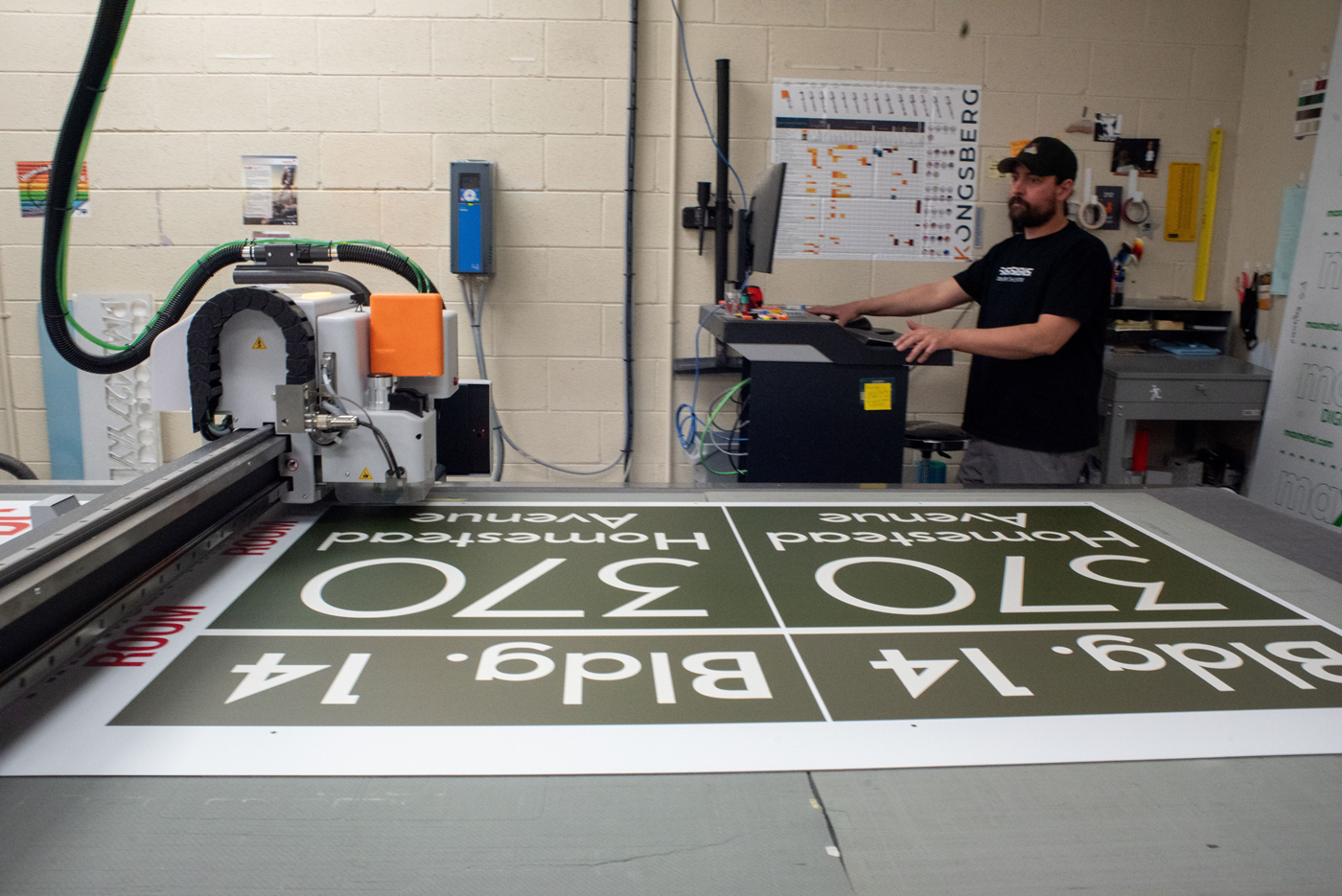 FastSigns